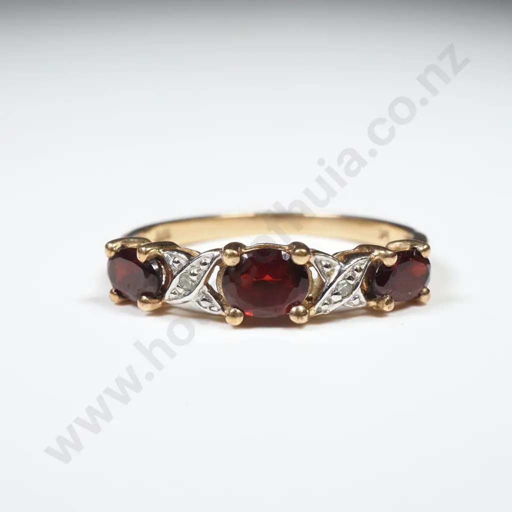 Vintage 9ct Gold Ring Image 1++