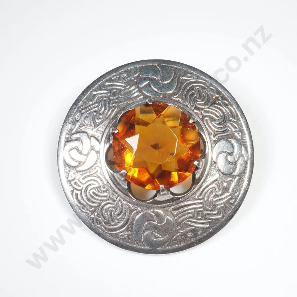 Scottish Pewter Brooch Image 1++