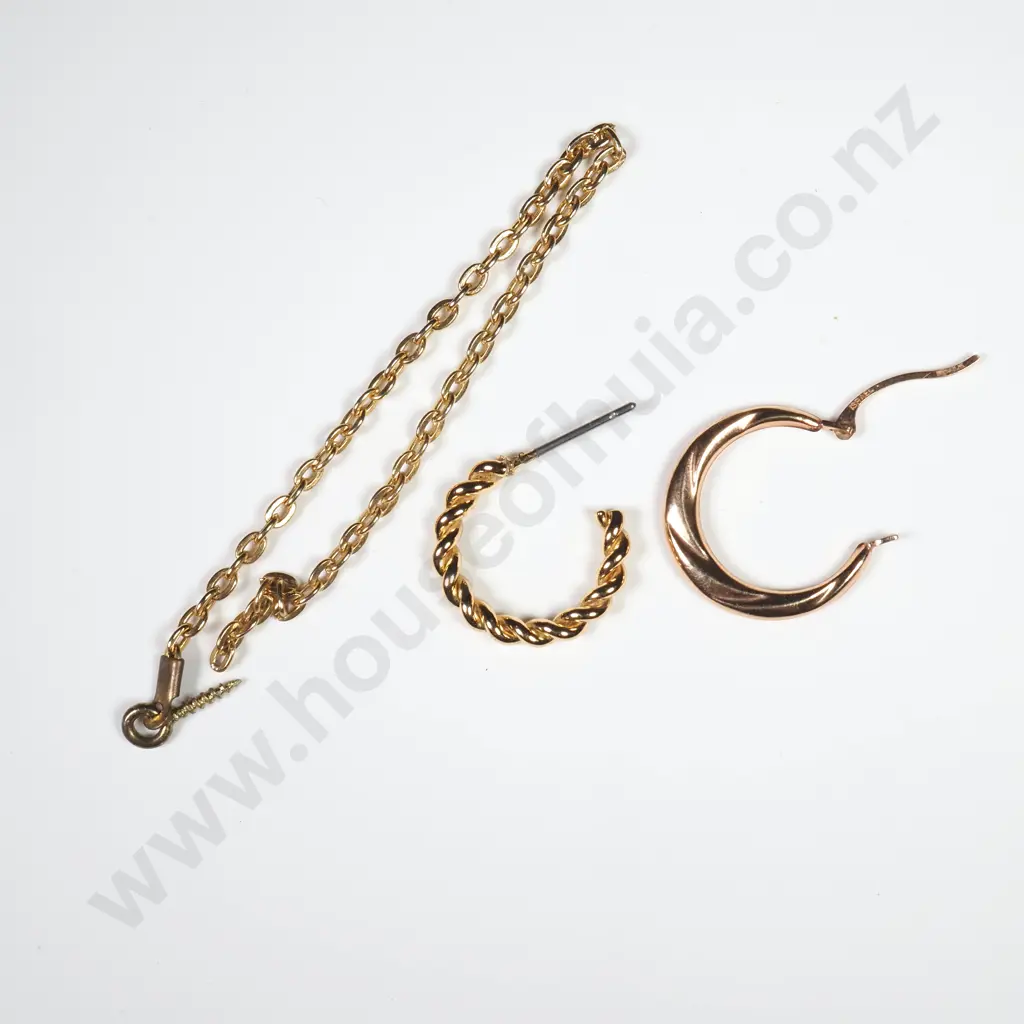Assorted Costume pieces Image 1++