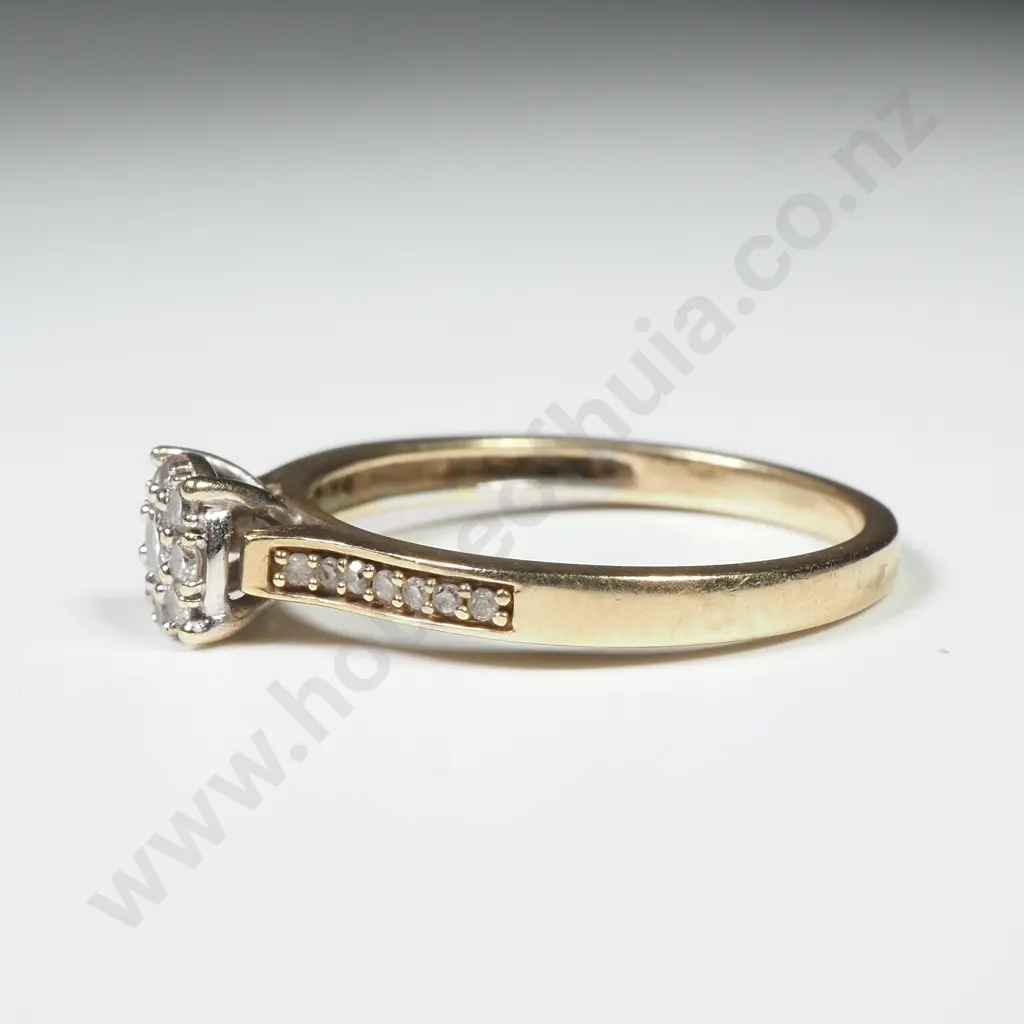 9ct Gold Diamond Ring Image 1++