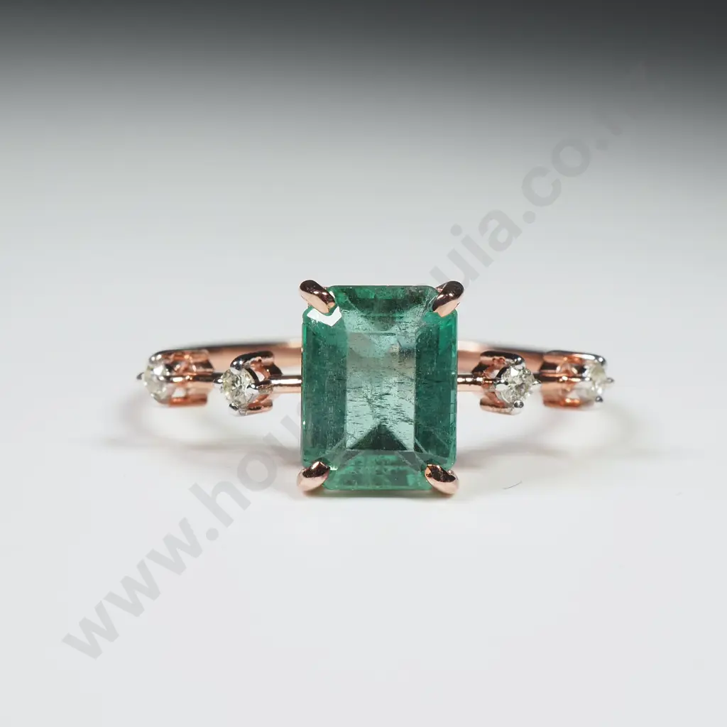 14 CT Rose Gold Diamond & Emerald Ring Image 1++