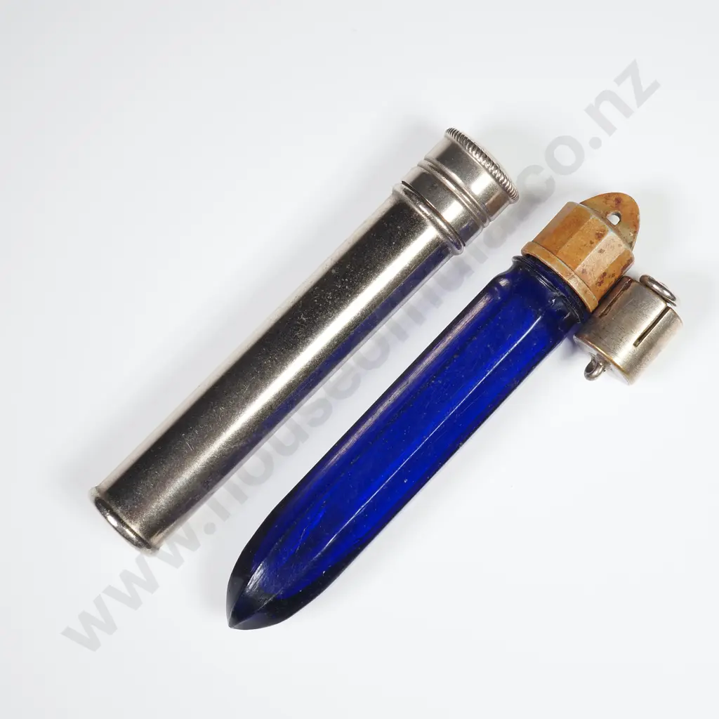 Three Vintage Pieces - Scent Bottle Image 1++