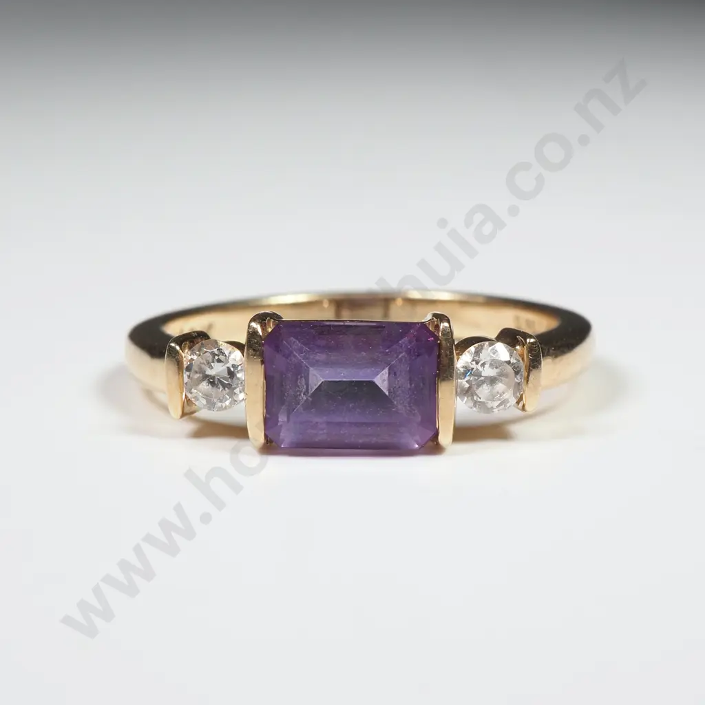 10ct Gold Michael Hill Ring Image 1++