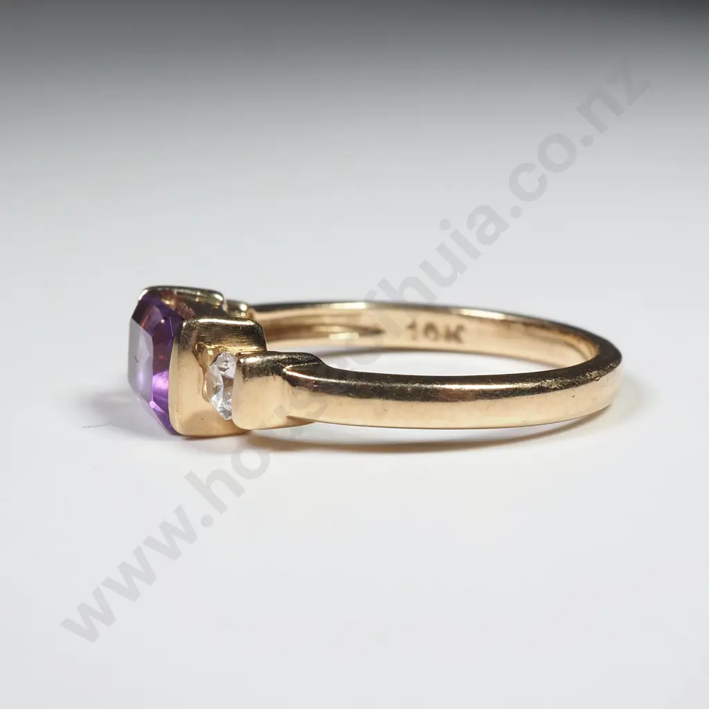 10ct Gold Michael Hill Ring Image 1++