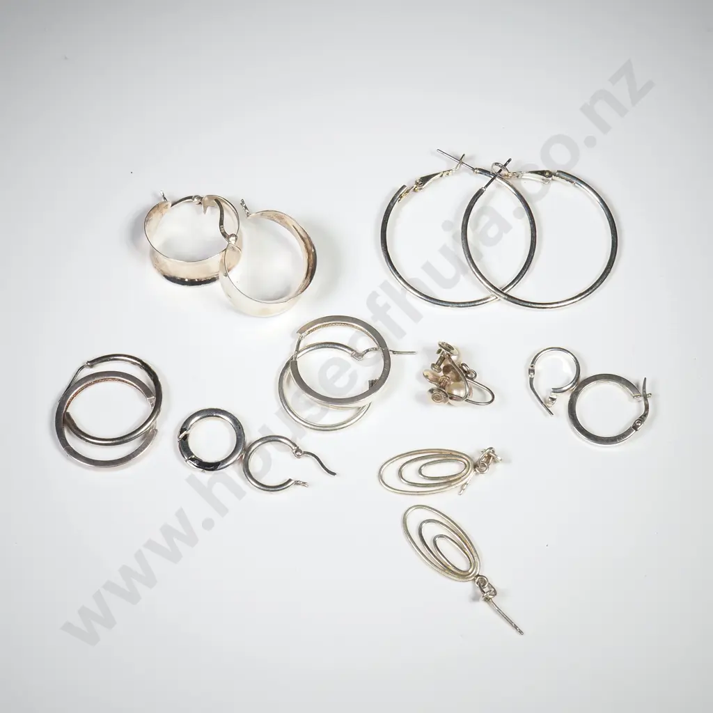 Assorted lot of earrings - Some Sterling Silver Image 1++