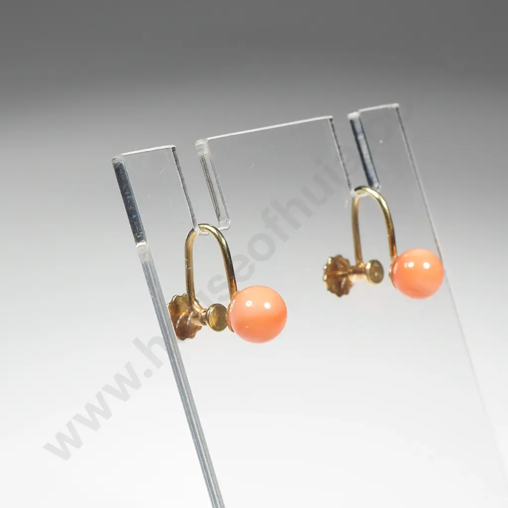Vintage 14ct Gold And Coral Screw Earrings Image 1++