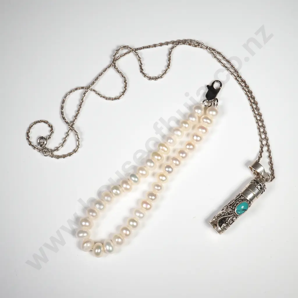Canister Pendant & Pearl Bracelet Image 1++