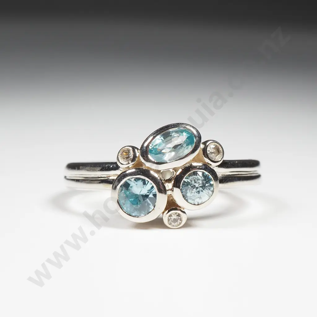 Sterling Silver Ratanakiri Blue & White Zircon Ring w Authenticity Card Image 1++