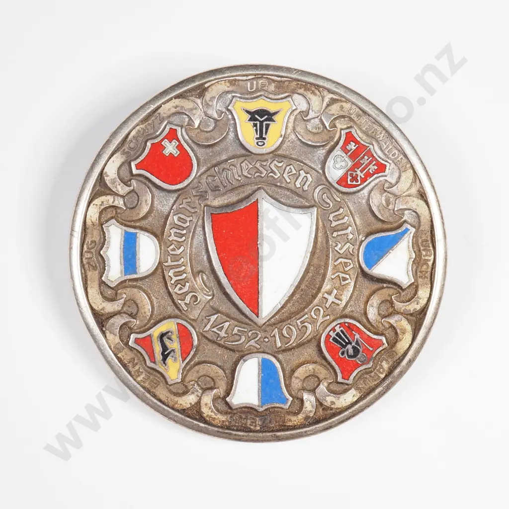 1952 .800 Silver And Enamel Brooch Image 1++