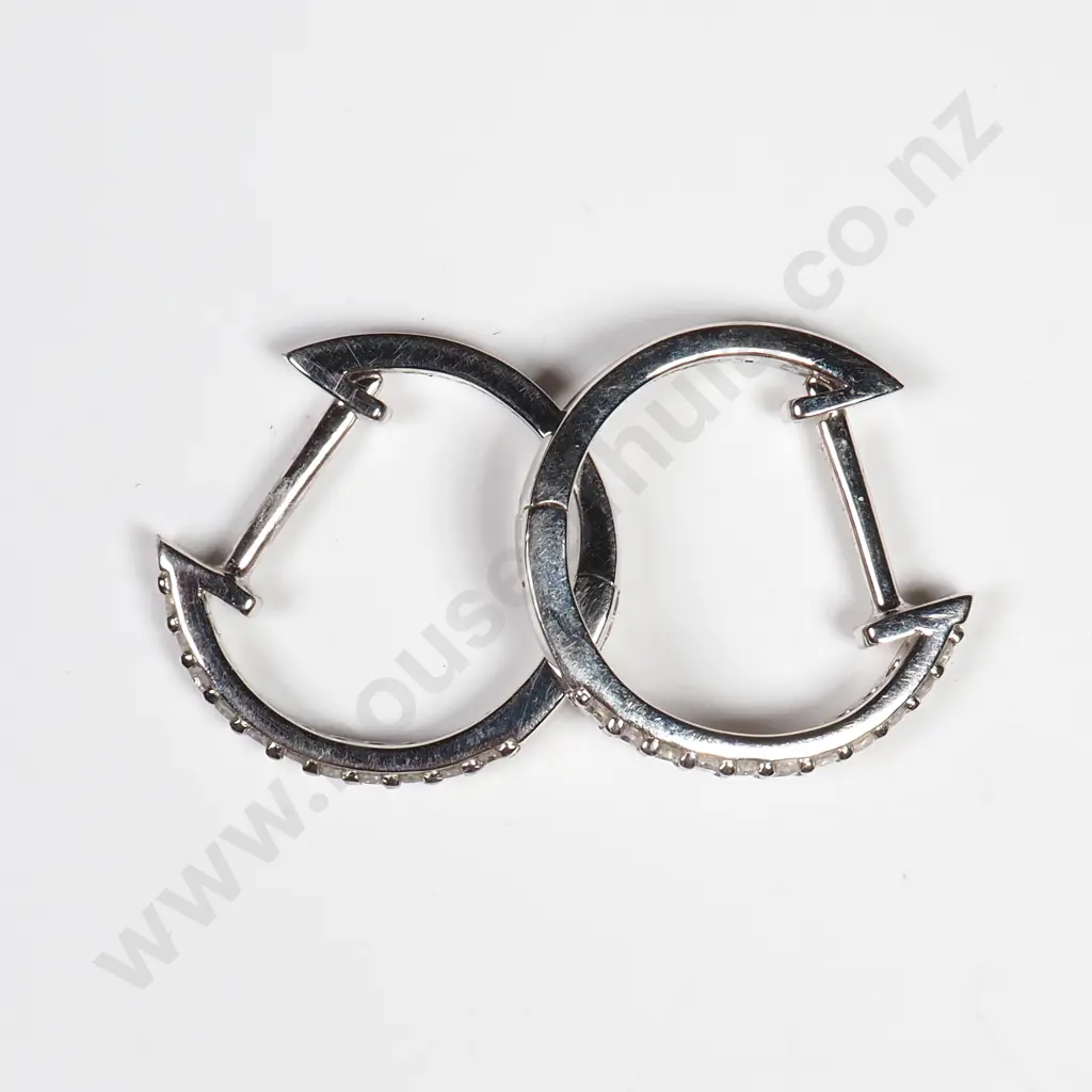 Sterling Silver Diamond Earrings w Authenticity Card Image 1++