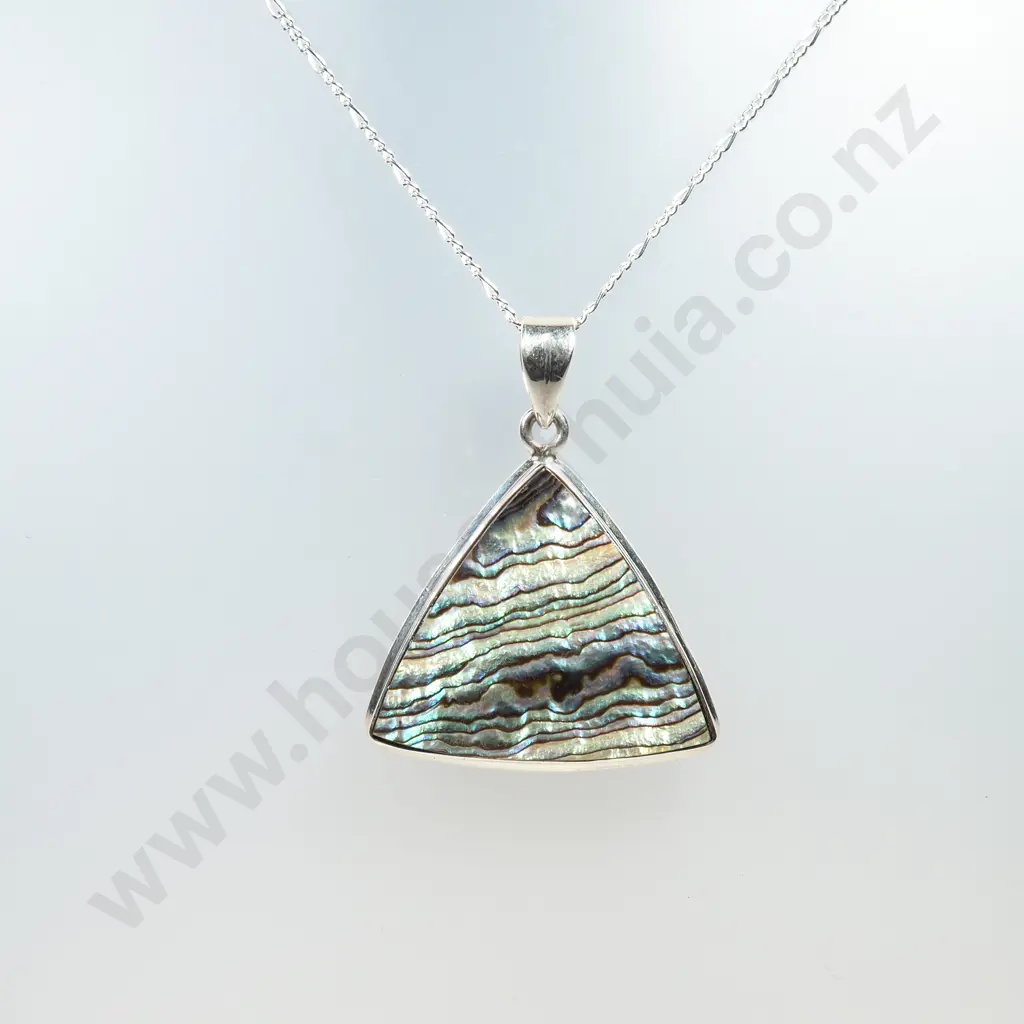 Sterling Silver Labradorite Pendant & Sterling Silver Chain Image 1++