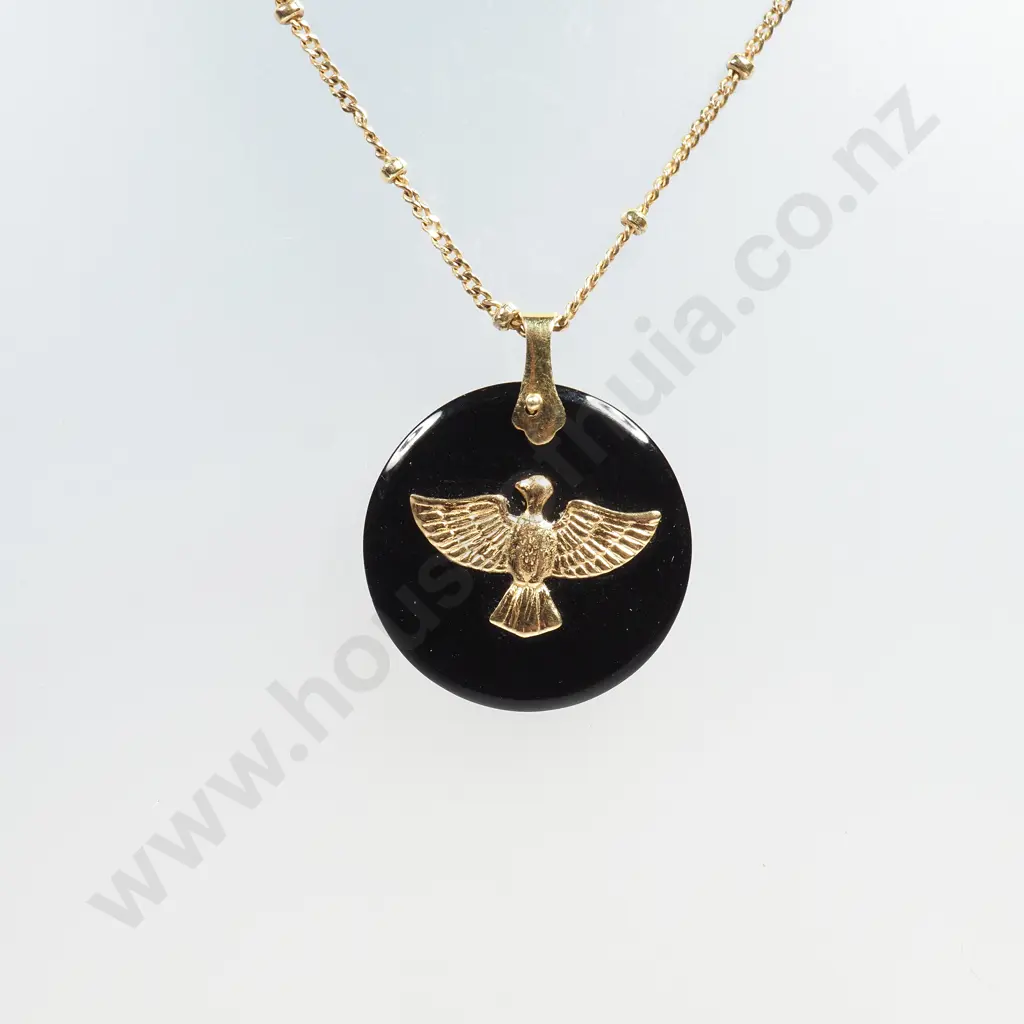 18ct Gold Front on Onyx Pendant on Gilt Sterling Silver Chain Image 1++