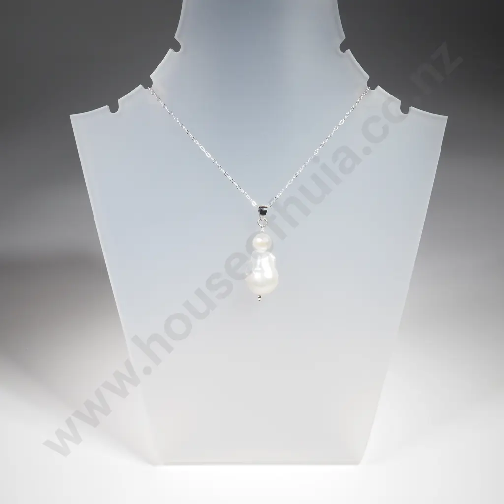 Sterling Silver Baroque Pearl Pendant & Sterling Silver Chain Image 1++