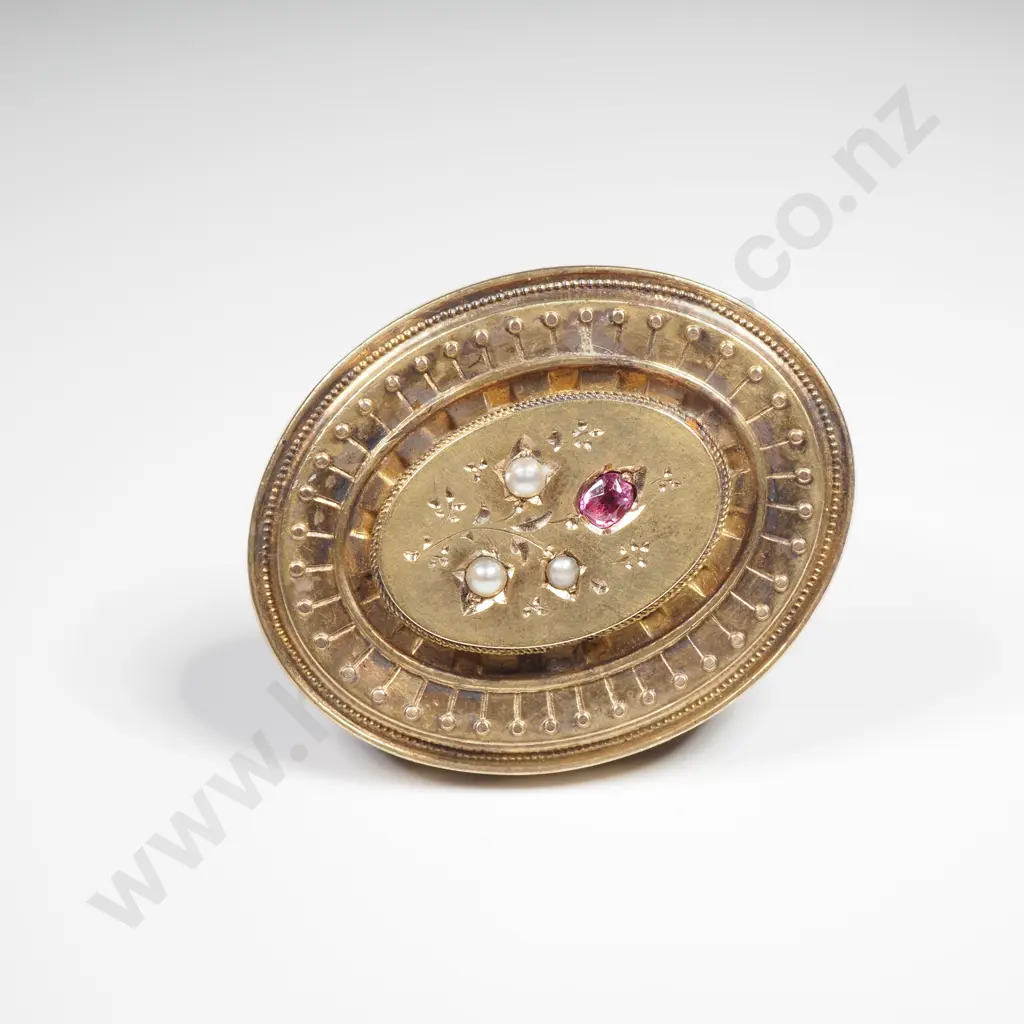 Antique Rolled Gold Brooch Image 1++