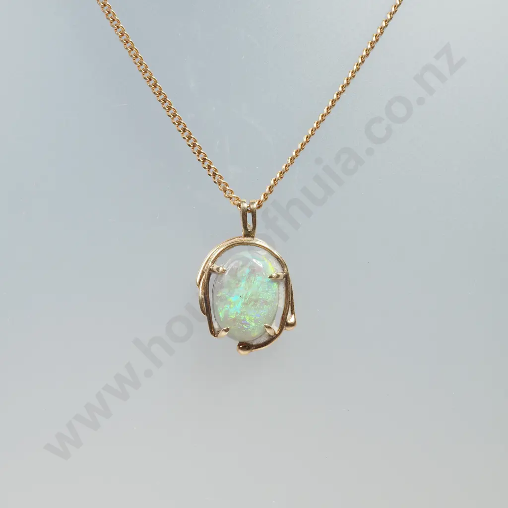 9ct Gold Solid Opal Pendant With 9ct Gold Chain Image 1++
