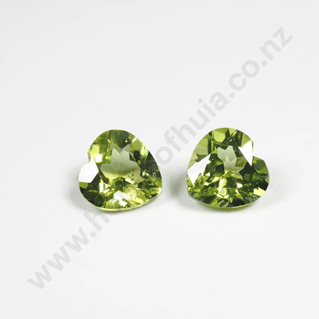 2.8 CT Loose Heart-Shaped Peridot Pair Image 1++