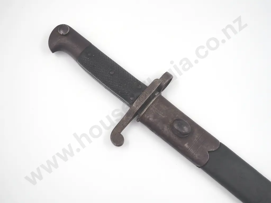 Pattern 1886 Sword Bayonet for the Martini Henry Rifle. Image 1++
