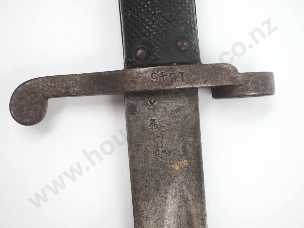 Pattern 1886 Sword Bayonet for the Martini Henry Rifle. Image 1++