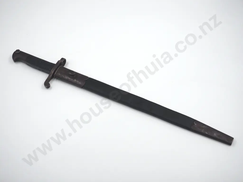 Pattern 1886 Sword Bayonet for the Martini Henry Rifle. Image 1++