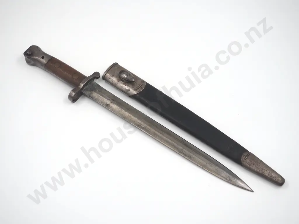 Pattern 1888 Mk 11 Bayonet w Clear Rod Hole in Pommel Image 1++