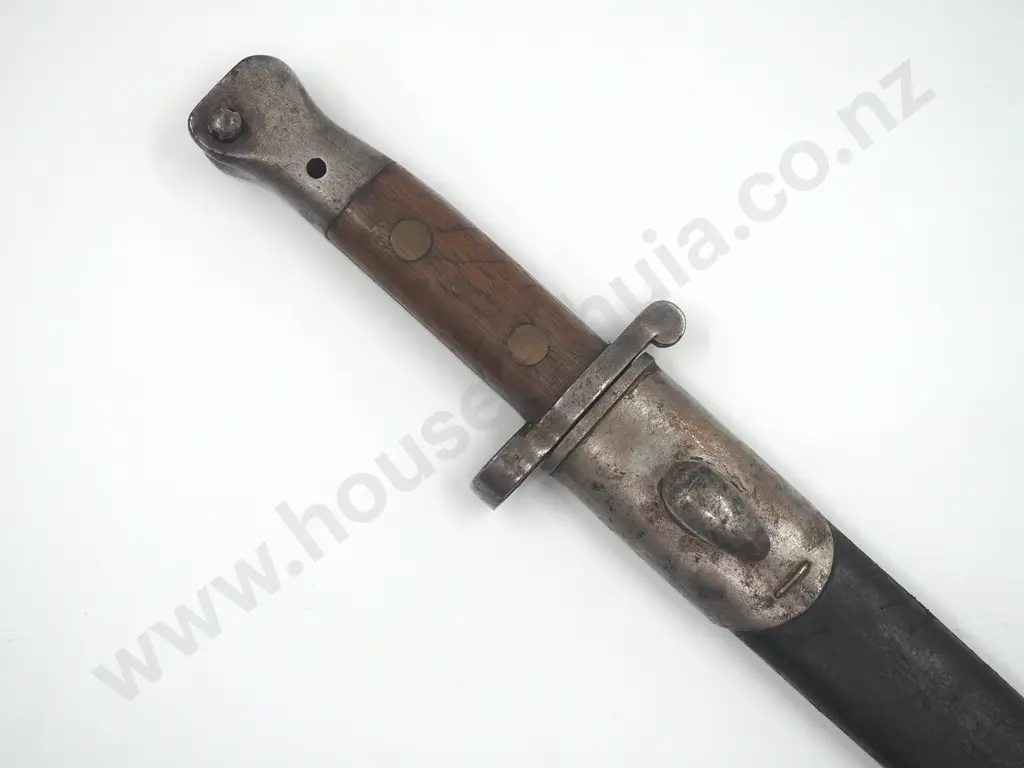 Pattern 1888 Mk 11 Bayonet w Clear Rod Hole in Pommel Image 1++