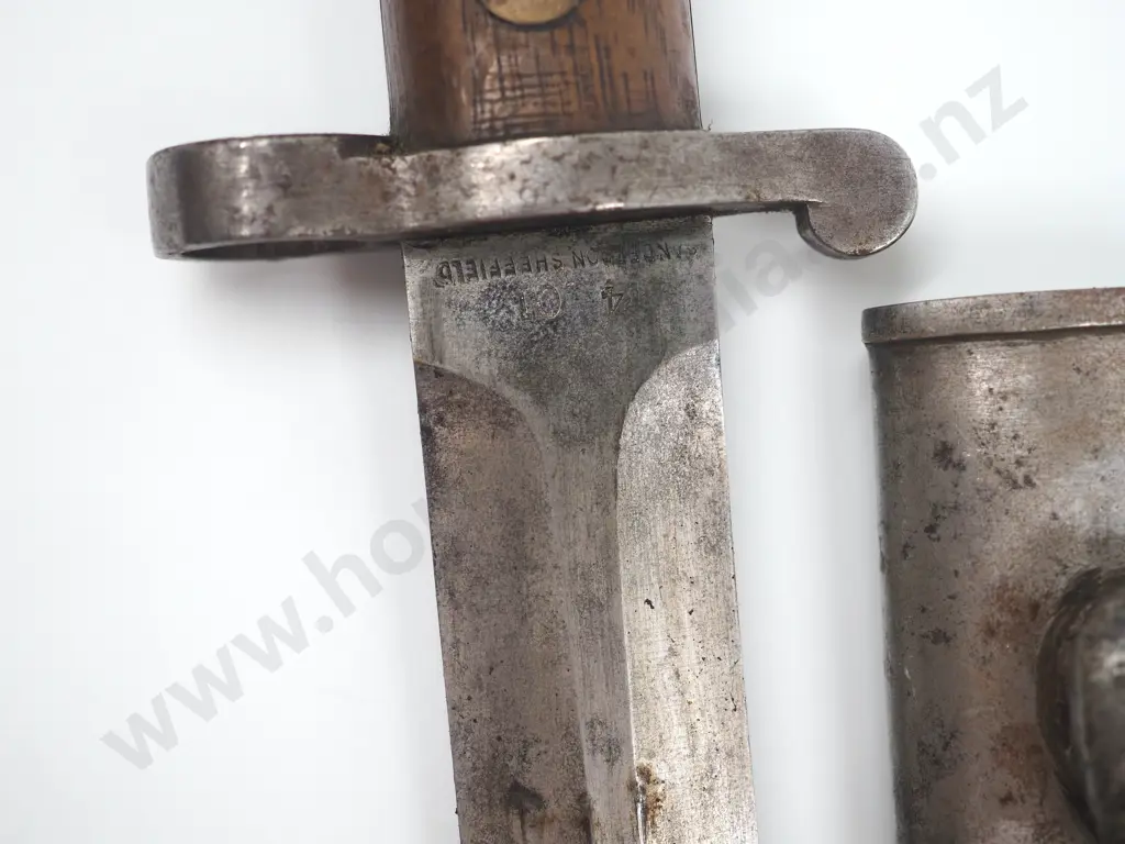 Pattern 1888 Mk 11 Bayonet w Clear Rod Hole in Pommel Image 1++