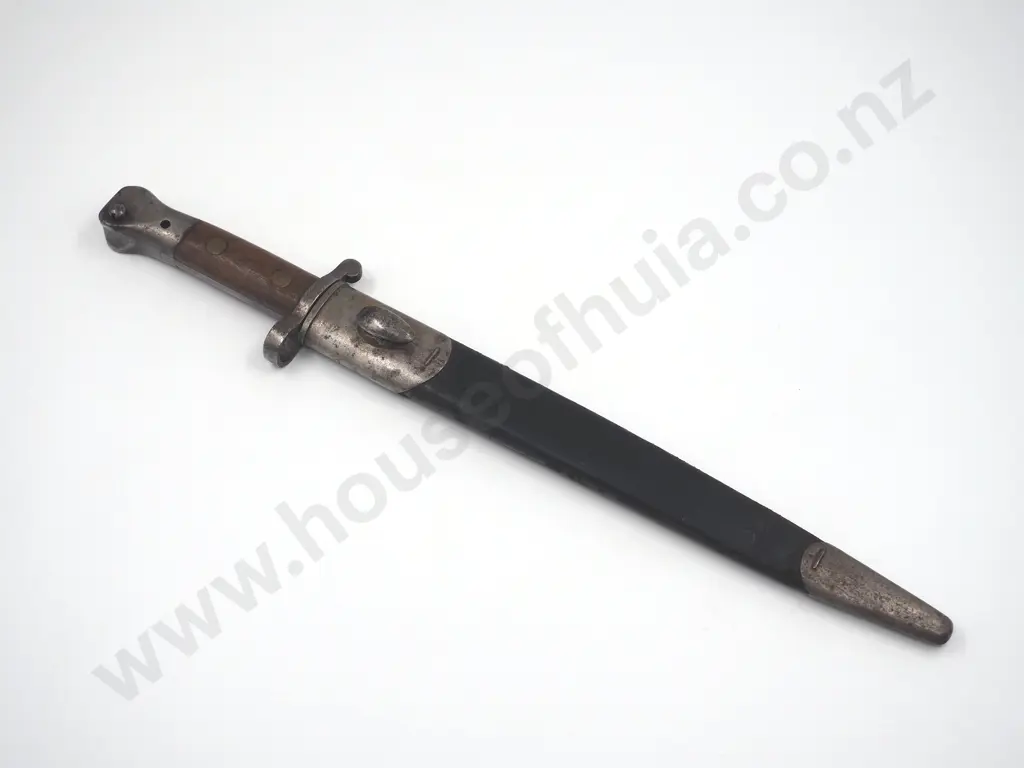 Pattern 1888 Mk 11 Bayonet w Clear Rod Hole in Pommel Image 1++