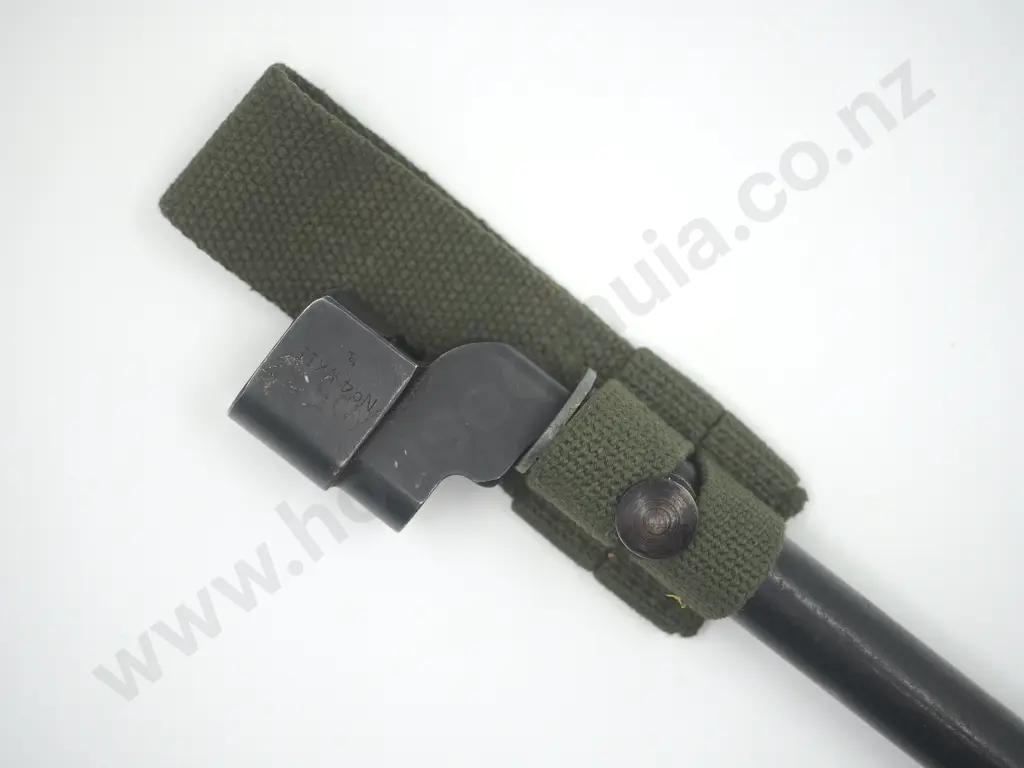 No. 4 Mk 2 Bayonet. Image 1++