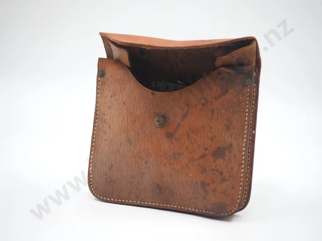 WW2 Engineers Folding Chainsaw in Leather Carry Case. No Tools  Image 1++