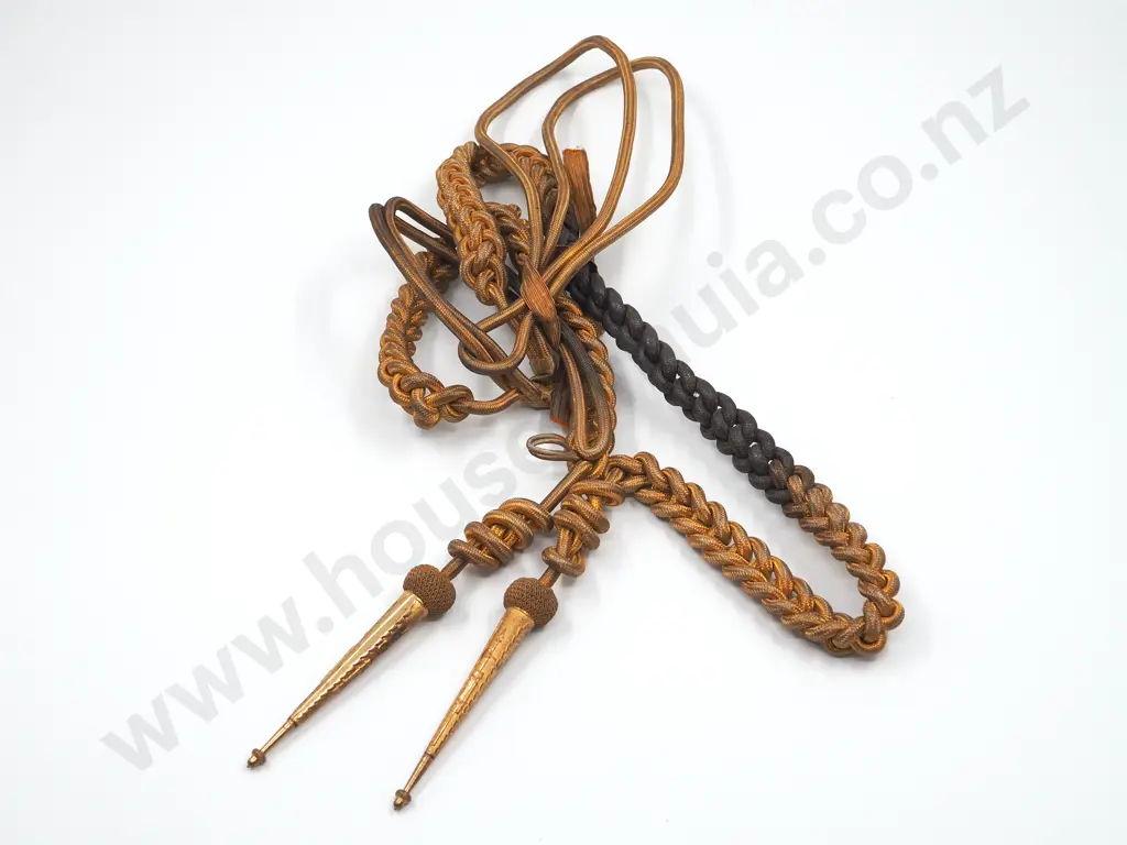 New Zealand Military Officers Aiguillette. Some Staining under arm  Image 1++