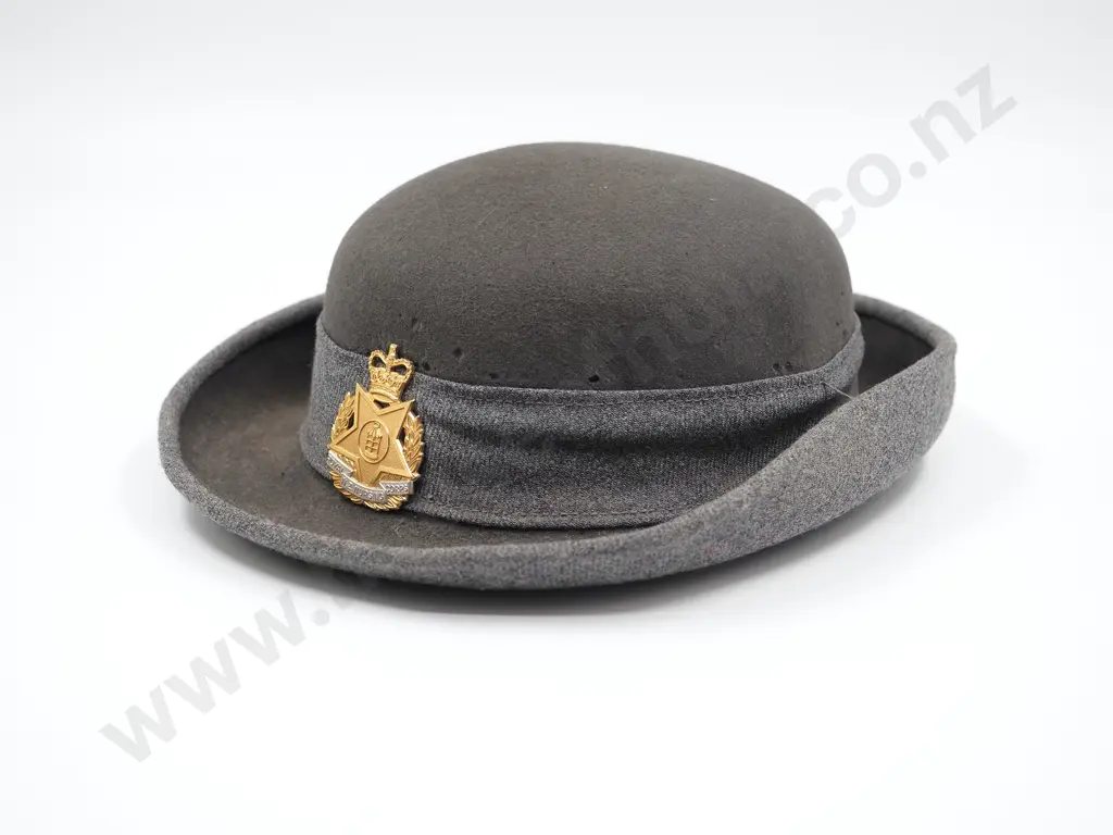New Zealand 1970's Army Nurses Bowler Hat  Image 1++