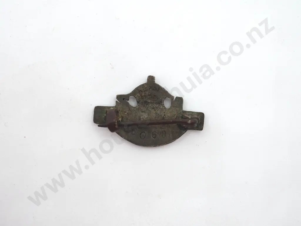 New Zealand RSA Small Pin 46068 Image 1++
