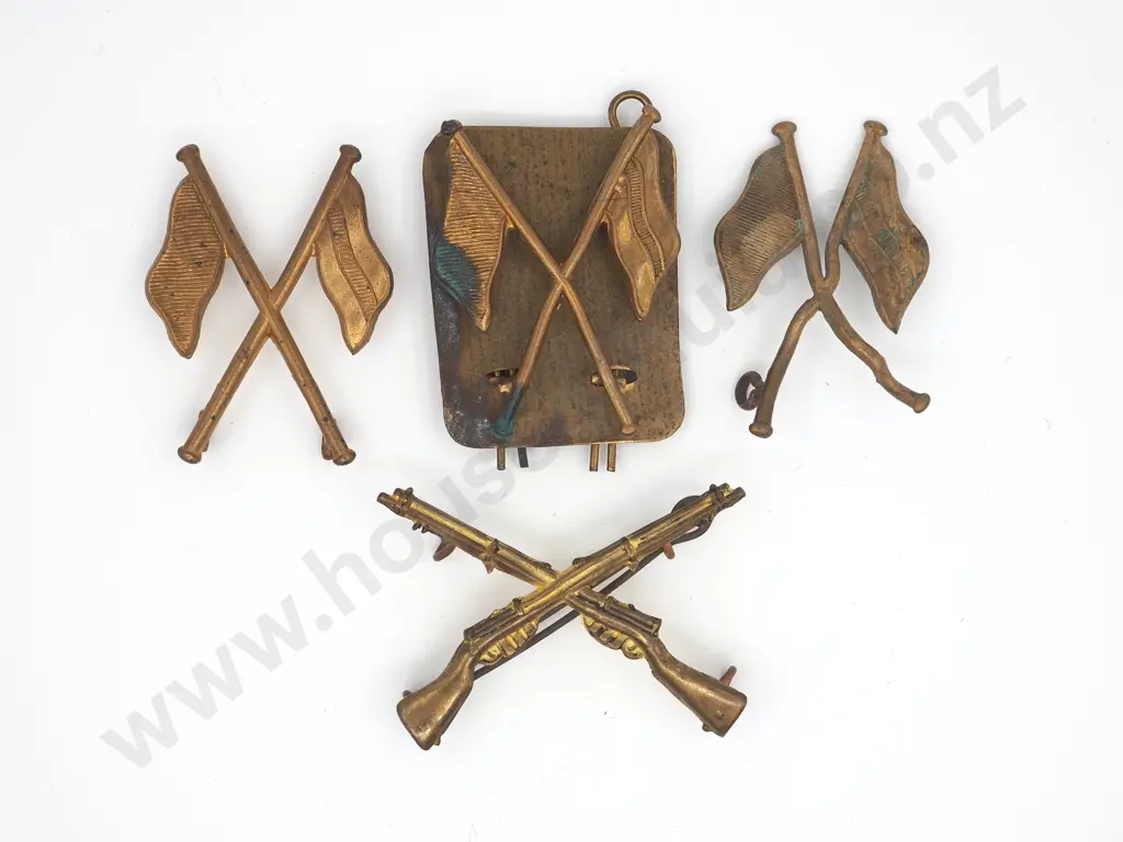 Four WW2 New Zealand Proficiency  Badges: Three Signals, One Shooting Image 1++