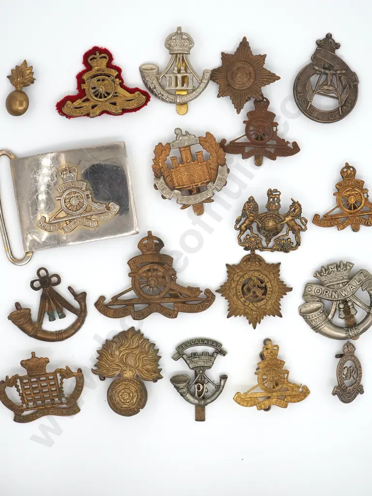 Mixed Lot of English Badges Image 1++