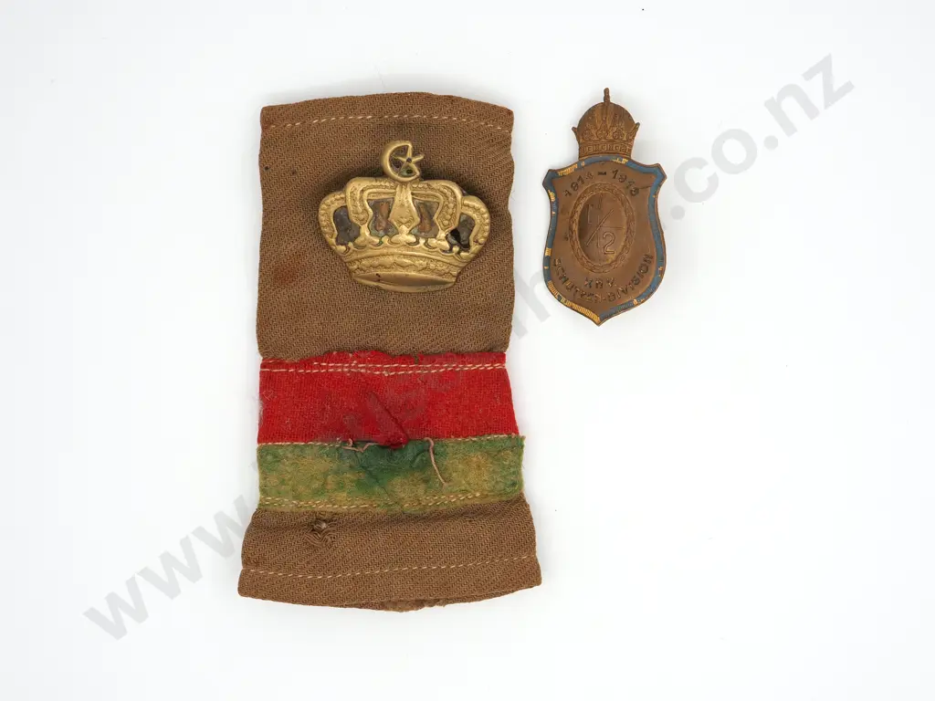 WW1 Austro Hungary Cap Badge and WW1 Ottomon / German Epaulette Image 1++