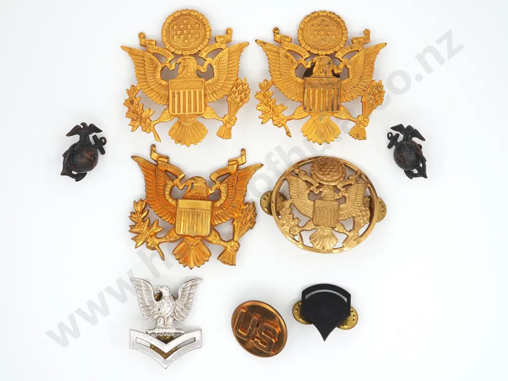 Large Lot of United States of America Military Badges Image 1++