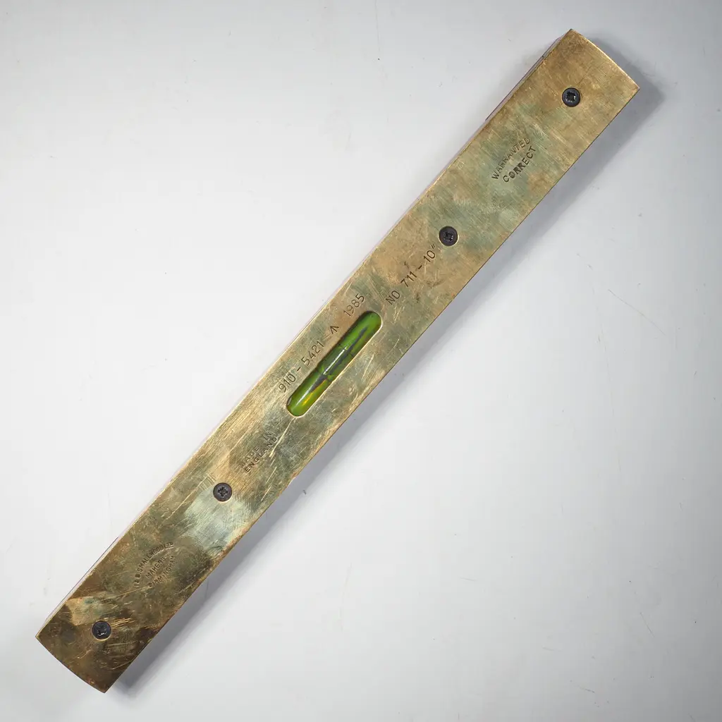 Vintage Mahogany  & Brass Spirit Level w Single Brass Vial by I & D Smallwood  w NATO & Broad Arrow Mark. Model no711 Image 1++