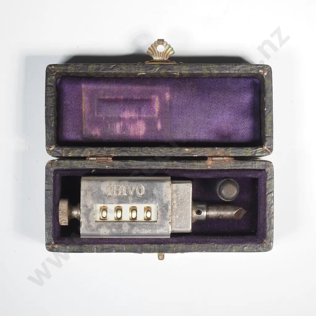 Record Mechanical Revolution Counter & Tachometer in Original Vintage Case Image 1++