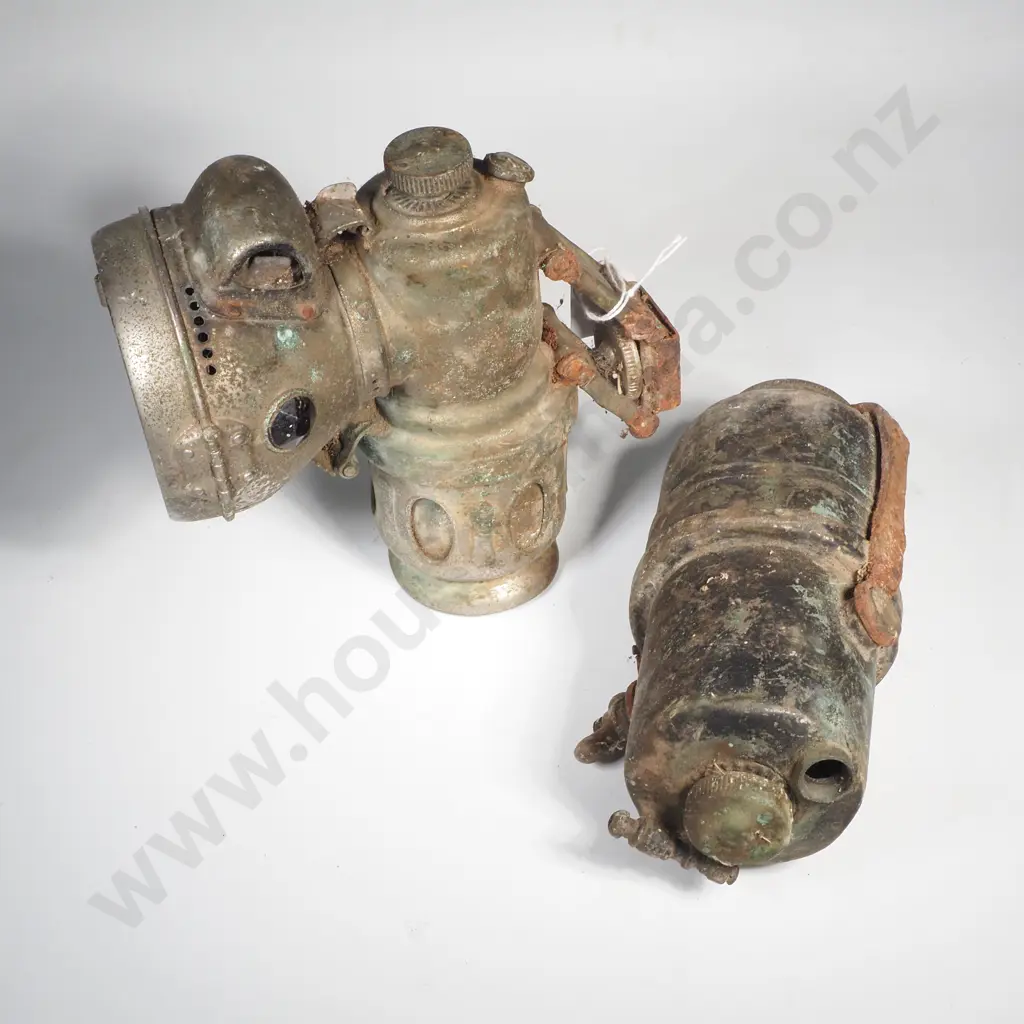 Vintage Chieftain Model Carbide Acetylene Lamp by Powell & Hanmer & a Vintage Carbide Gas Generator Image 1++