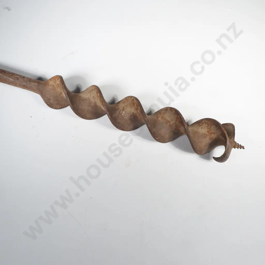 Vintage  T Handle Wood Auger Or Post & Beam Hand Drill Image 1++