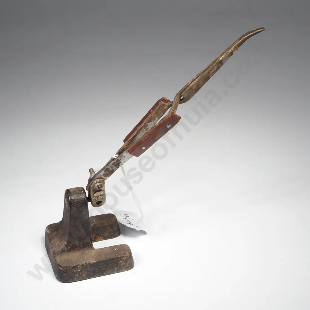 Specialised Vintage Watchmakers or Jewellers Tool, Possibly a 'Third Hand' Soldering Tweezer Base Image 1++