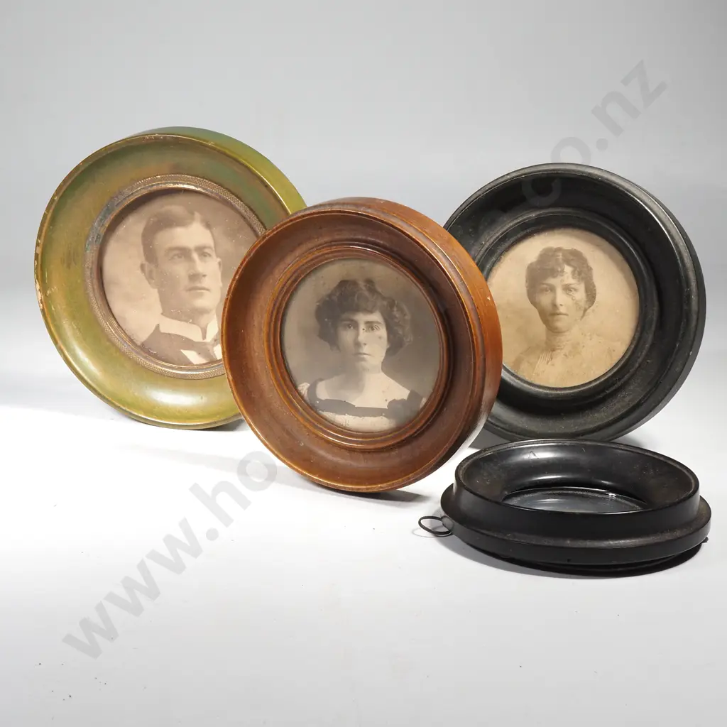Four Antique Wooden Circular Picture Frames Image 1++