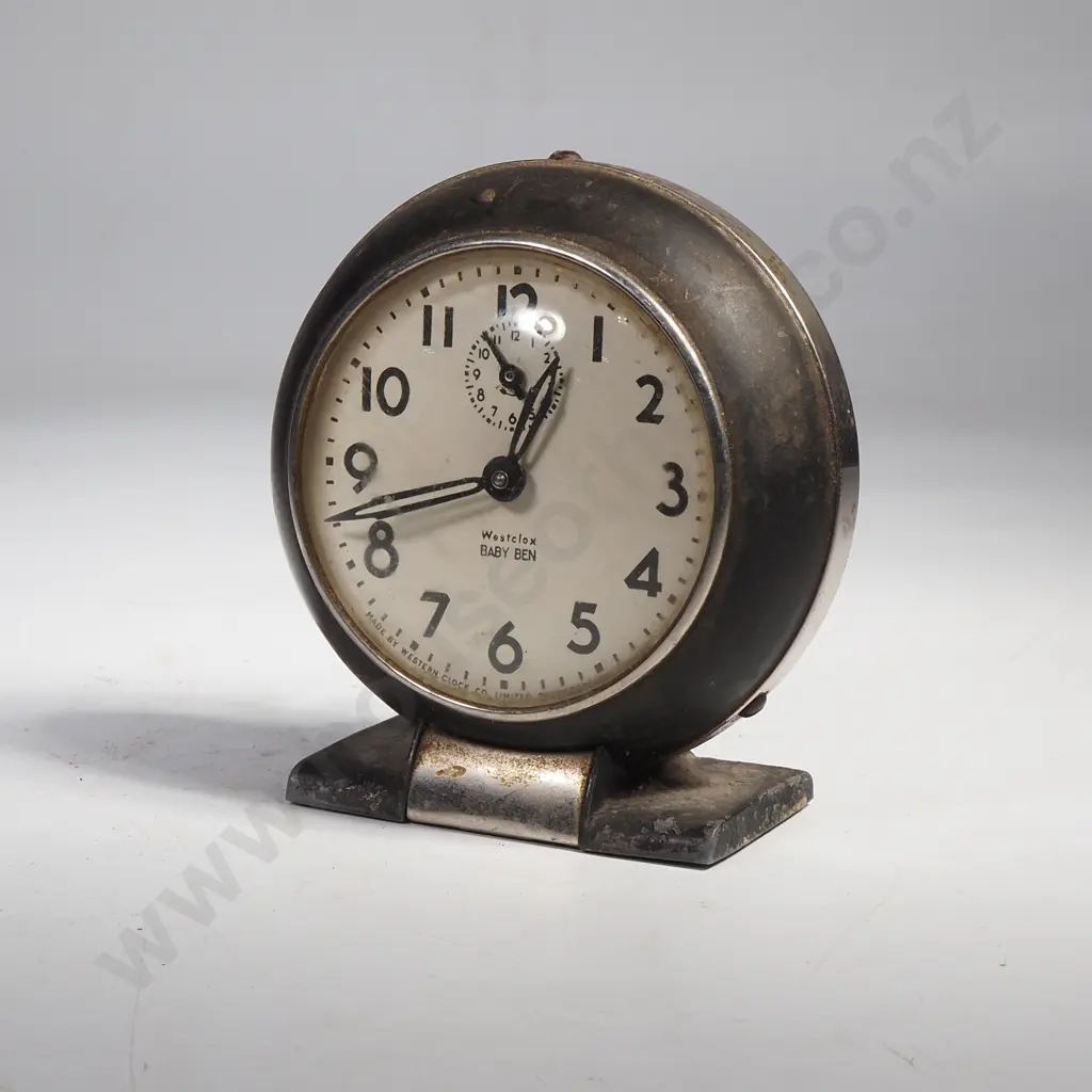 Westclox Baby Ben Alarm Clock from the 1930s or 40s w Stepped Silver Tone Base Image 1++