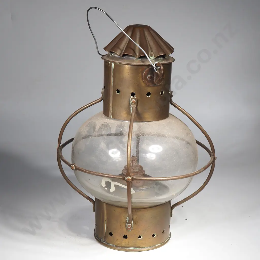 Antique United Kingdom BB Moore & Neill Ships Kerosene Lantern Image 1++