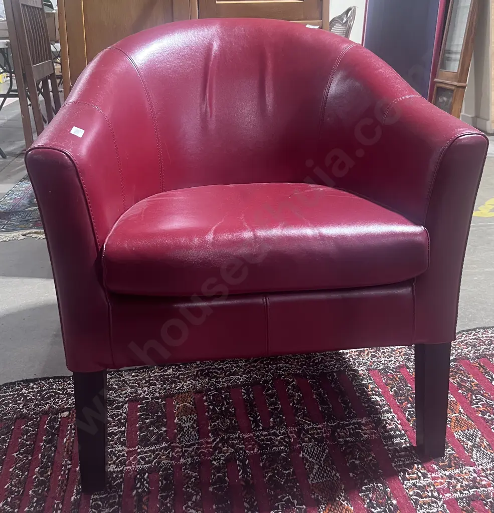 Red Vinyl Tub  Chair Image 1++