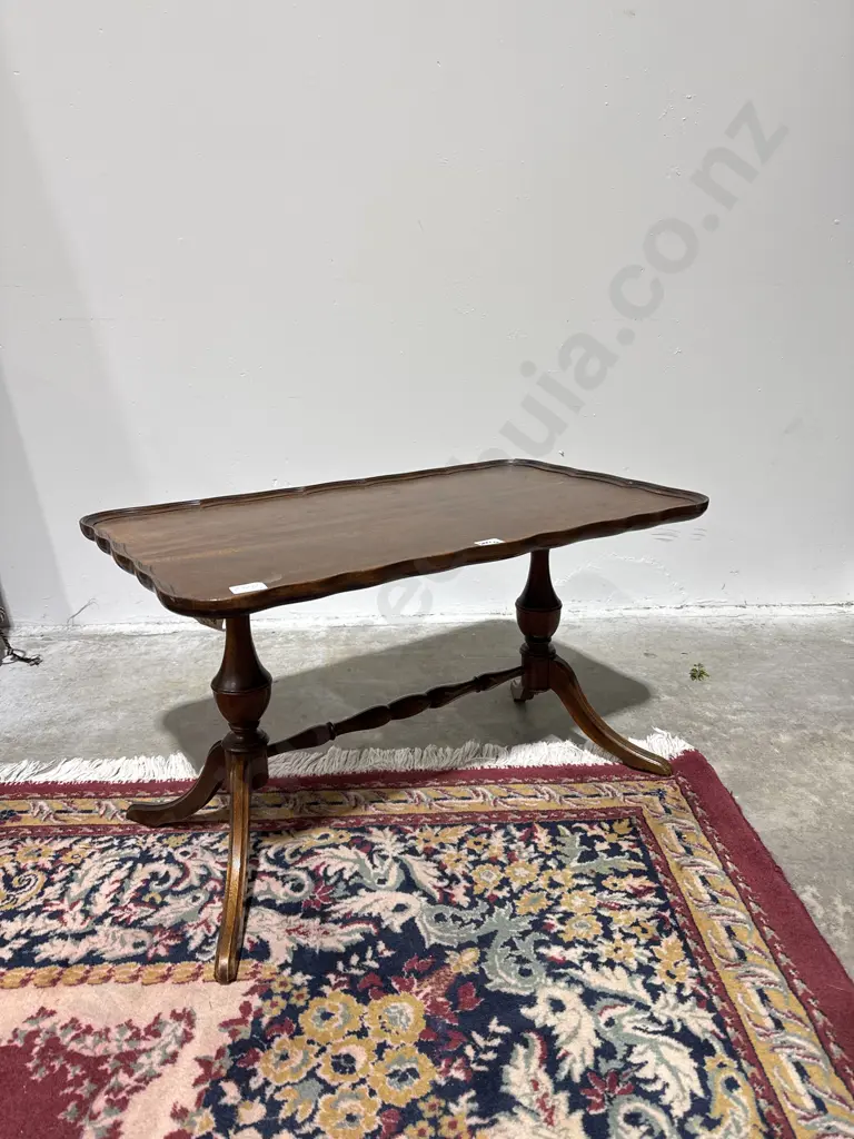 Vintage Mahogany Pie Crust Rim Coffee Table Image 1++