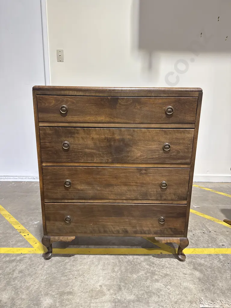 Vintage Mahogany Chest of Drawers w four Horizontal Drawers & Decorative Round Pullouts on Four Cabriole Legs Image 1++