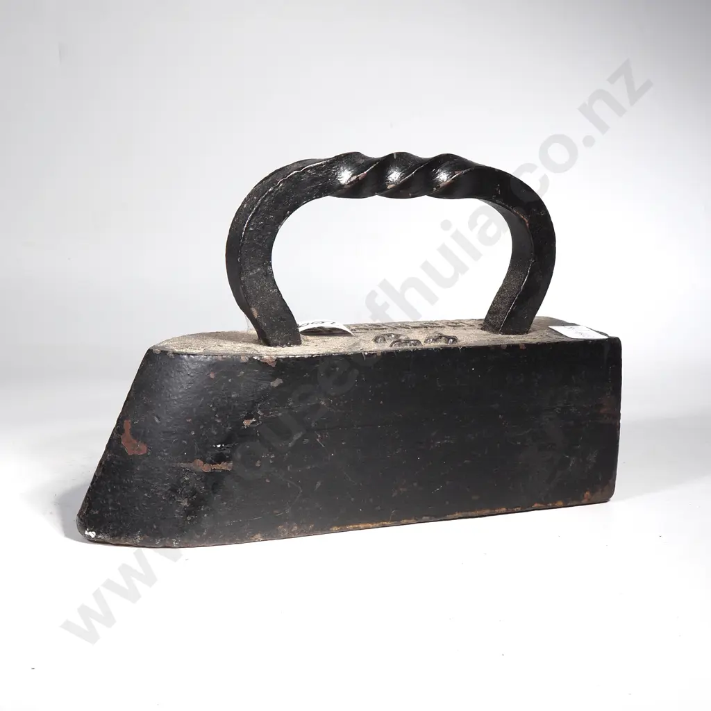 Antique Large Heavy Shacklock 24 Iron - Billiard Table Iron Image 1++