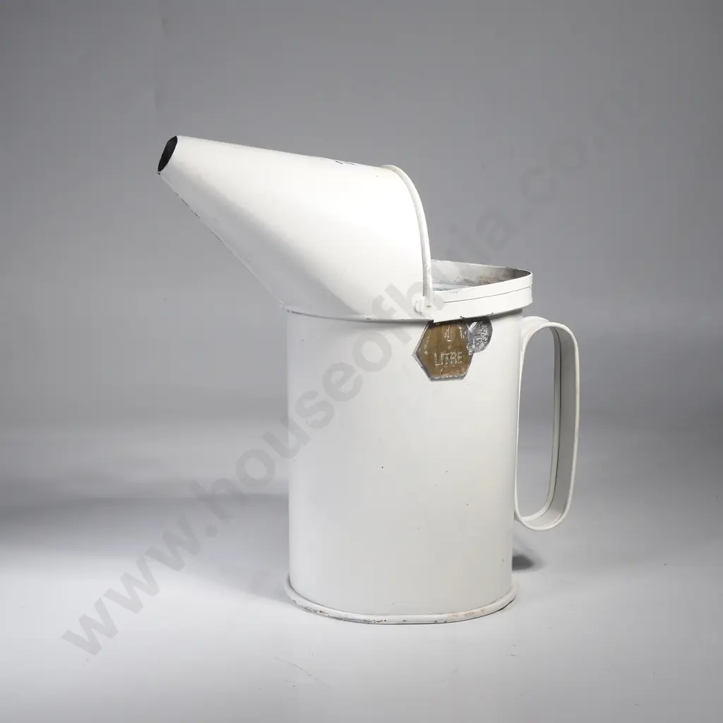 Vintage One Litre Oil Pourer - Repainted Image 1++