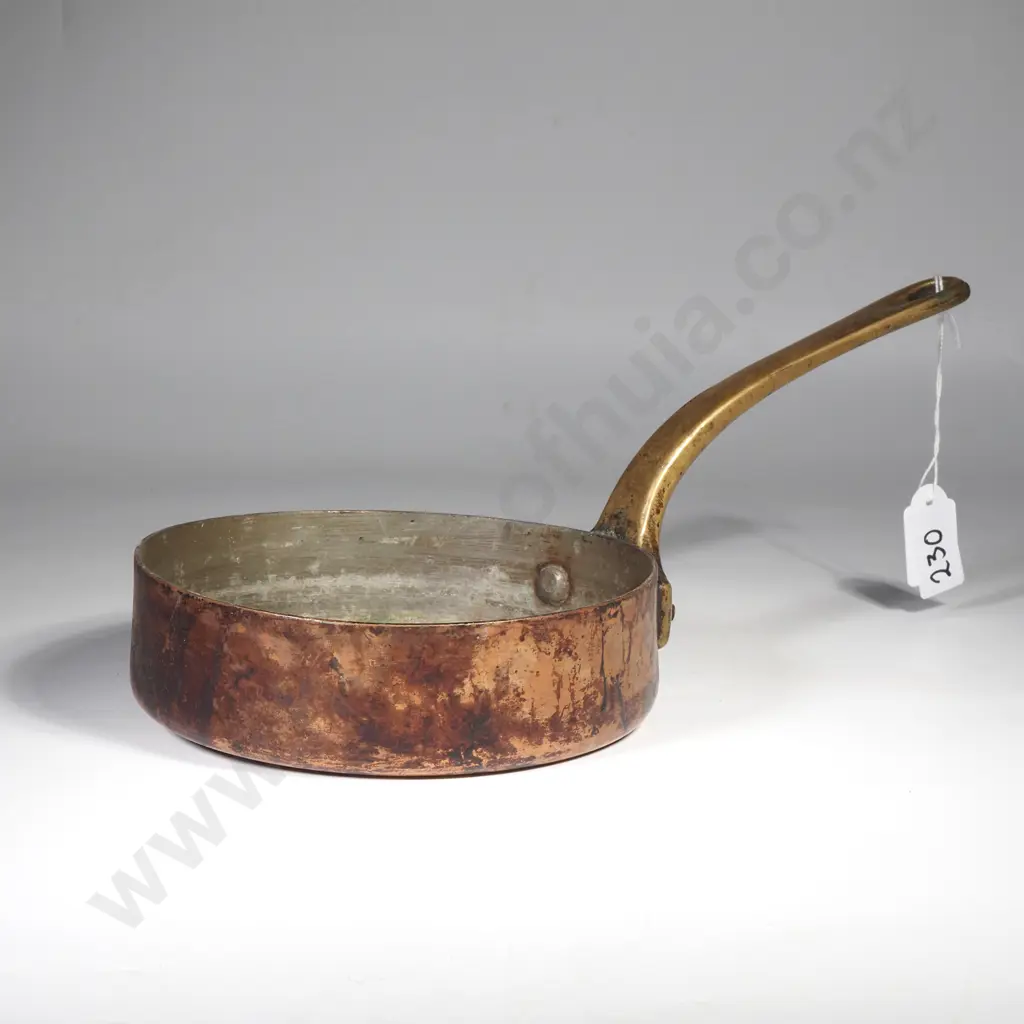 New Zealand 'St Claire' Copper & Brass Saute Pan Image 1++